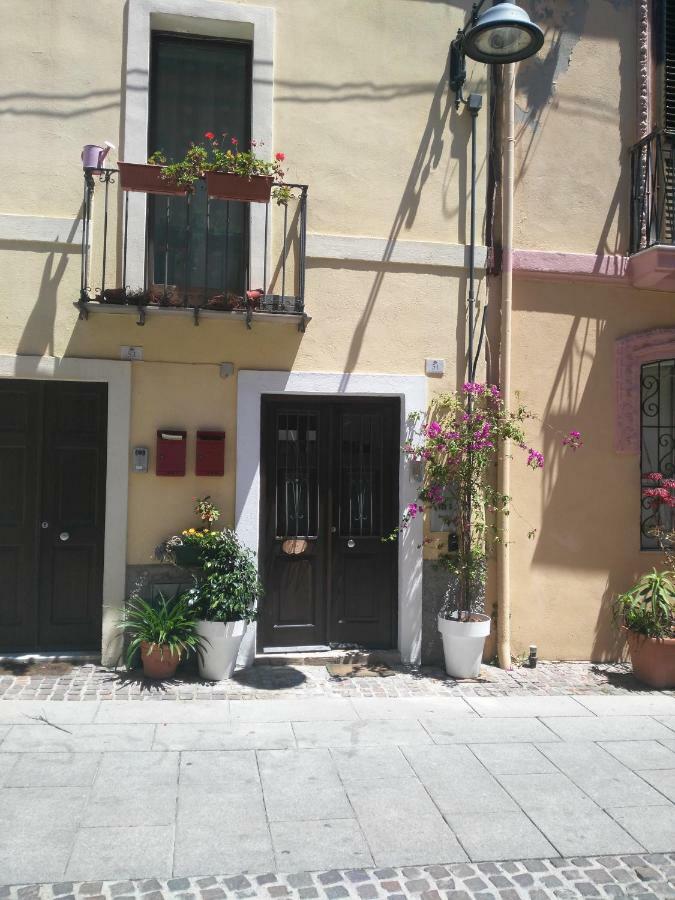הוילה Cozy Loft In The Heart Of קליארי מראה חיצוני תמונה